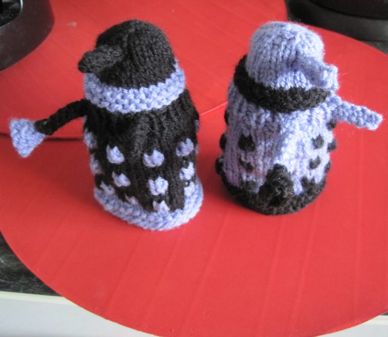 Free knitting pattern for Dalek Egg Cosy